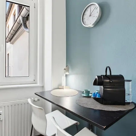 Zentral Gelegenes 2br Cityapartment In *