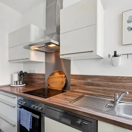 Zentral Gelegenes 2br Cityapartment In Appartement *